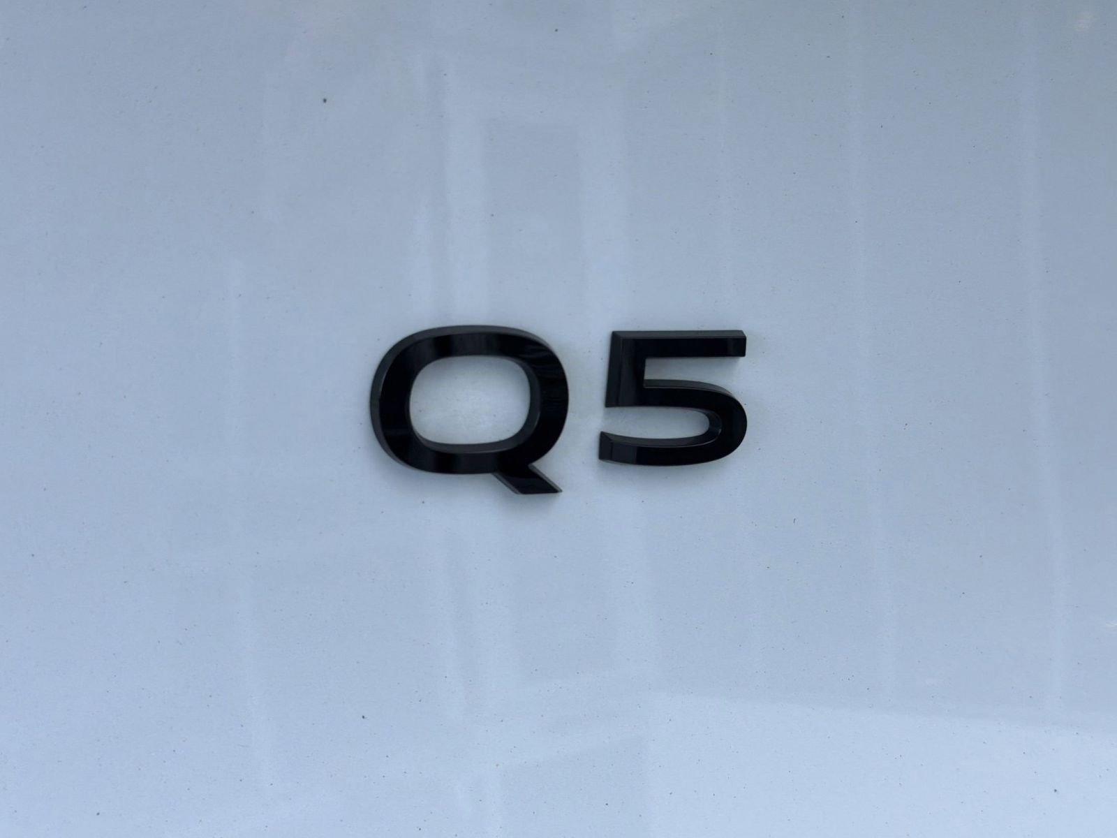 Used 2025 Audi Q5 Prestige AWD/4WD image 32