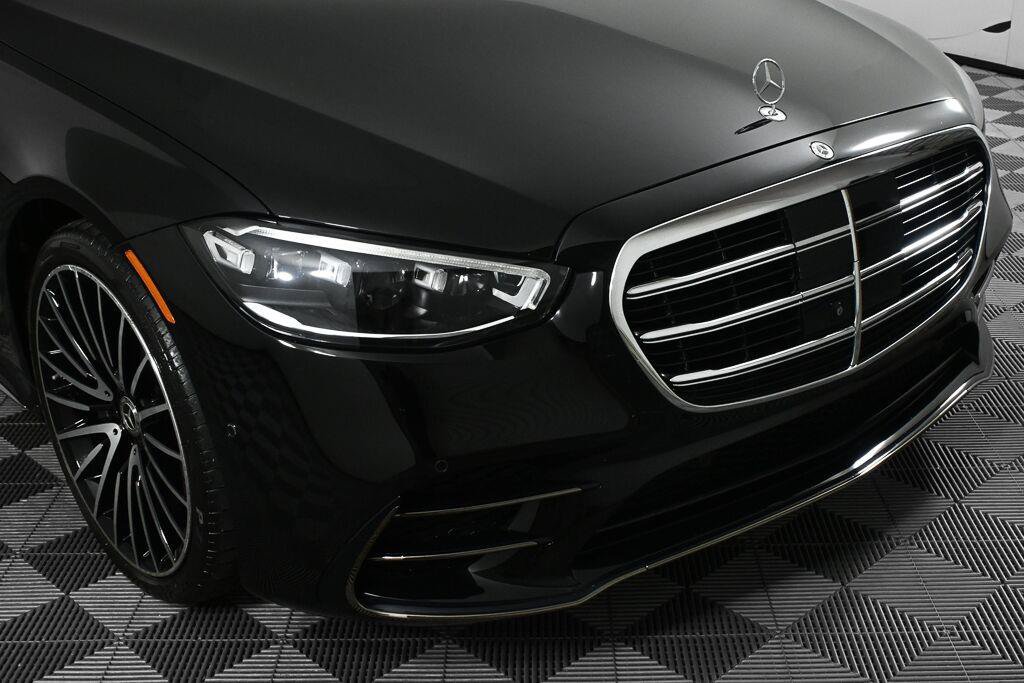 Certified 2023 Mercedes-Benz S 500 4MATIC image 18