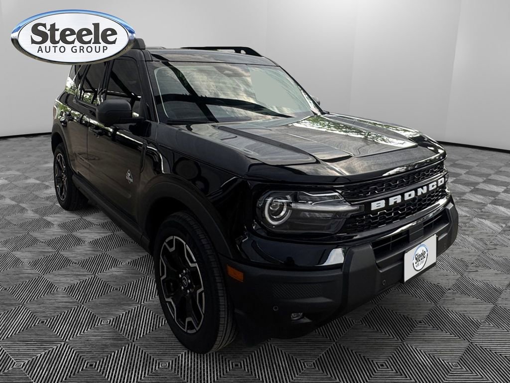 Used 2025 Ford Bronco Sport Outer Banks w/ Outer Banks Tech Package+ AWD/4WD image 7