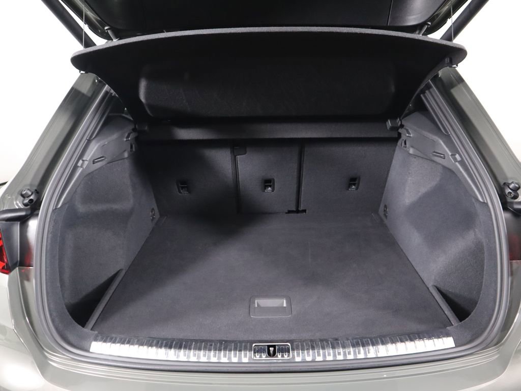 Certified 2022 Audi Q3 2.0T Premium Plus w/ Premium Plus Package image 29