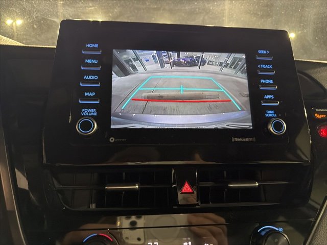 Used 2021 Toyota Camry SE image 11