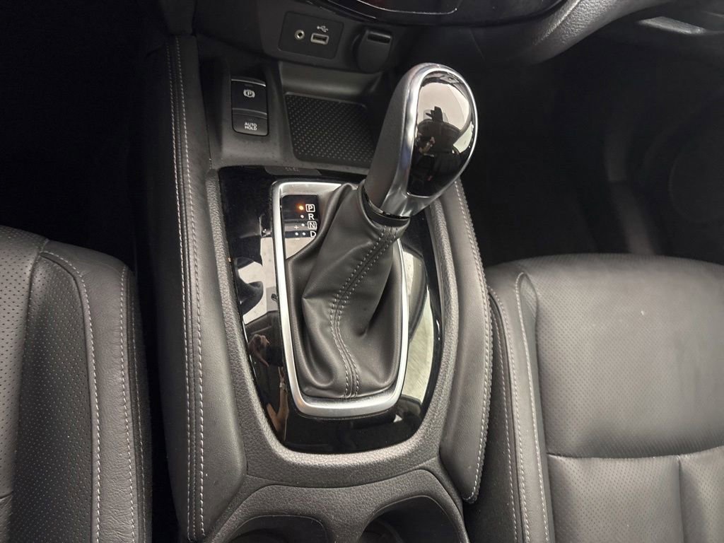 Used 2018 Nissan Rogue SL w/ Premium Package FWD image 36