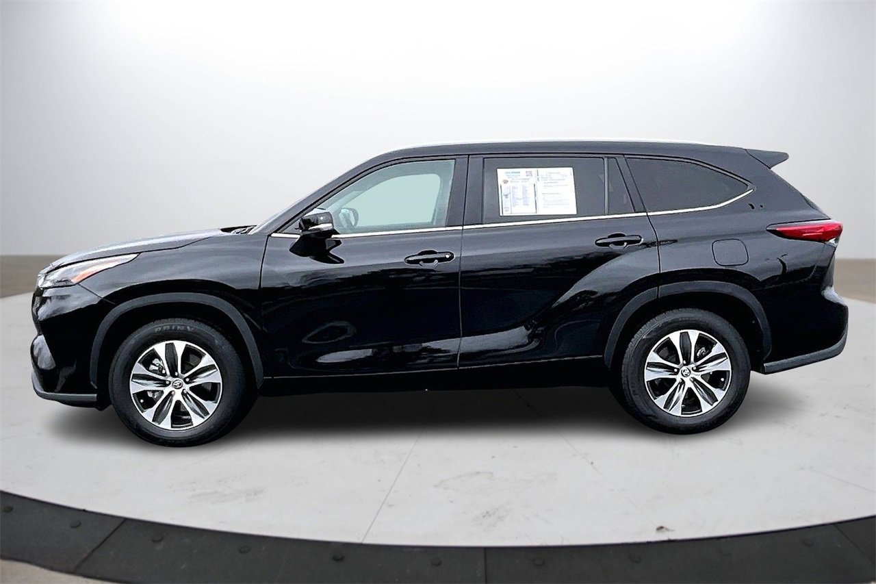 Used 2023 Toyota Highlander L image 5