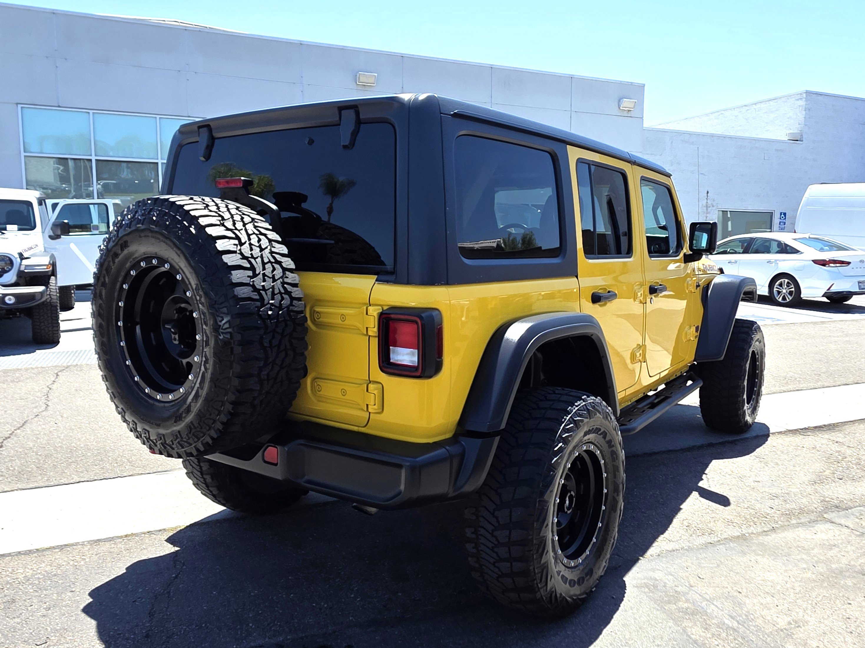 Certified 2021 Jeep Wrangler Unlimited Rubicon AWD/4WD image 5