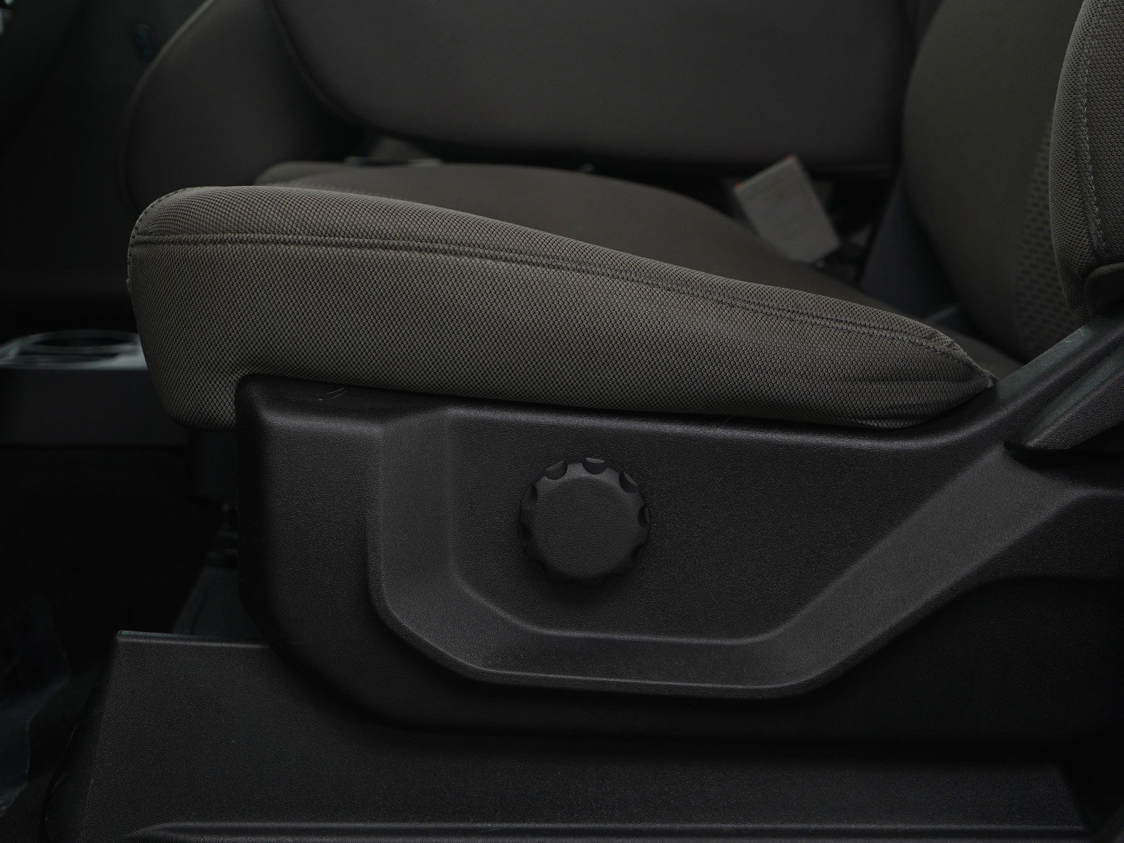 Used 2019 Ford F150 XLT w/ Trailer Tow Package image 25