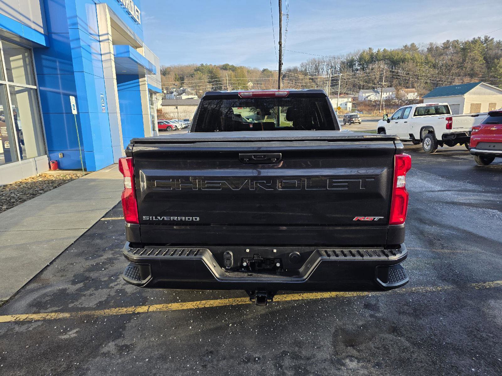 Used 2024 Chevrolet Silverado 1500 RST w/ Max Trailering Package image 7