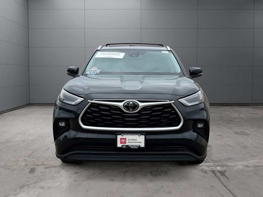 Certified 2023 Toyota Highlander XLE AWD/4WD image 8