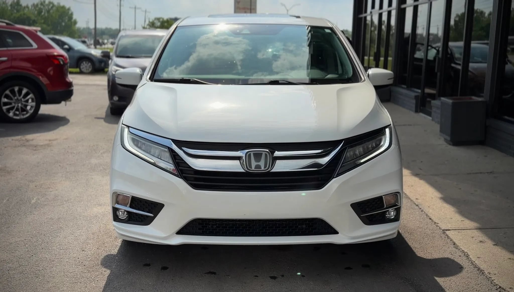 Used 2018 Honda Odyssey Elite image 6
