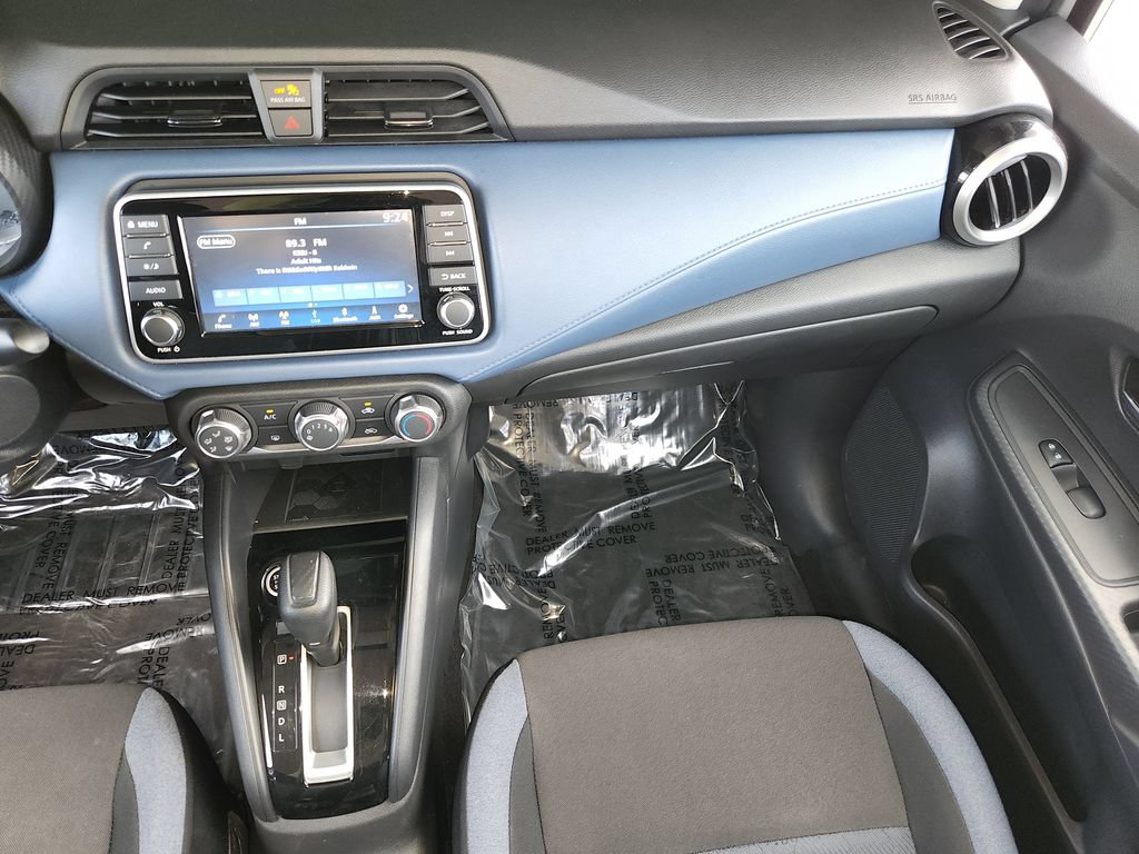 Used 2025 Nissan Versa SV FWD image 17