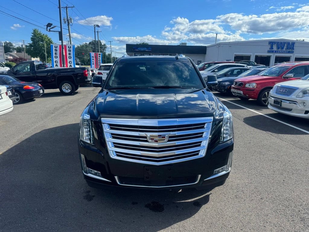 Used 2018 Cadillac Escalade Platinum AWD/4WD image 2