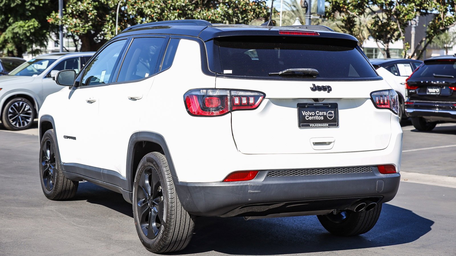 Used 2021 Jeep Compass Latitude image 11