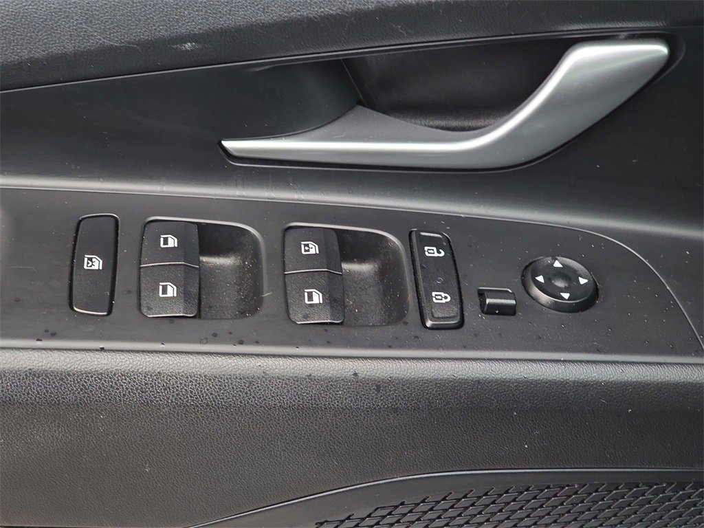 Certified 2023 Hyundai Elantra Limited image 26