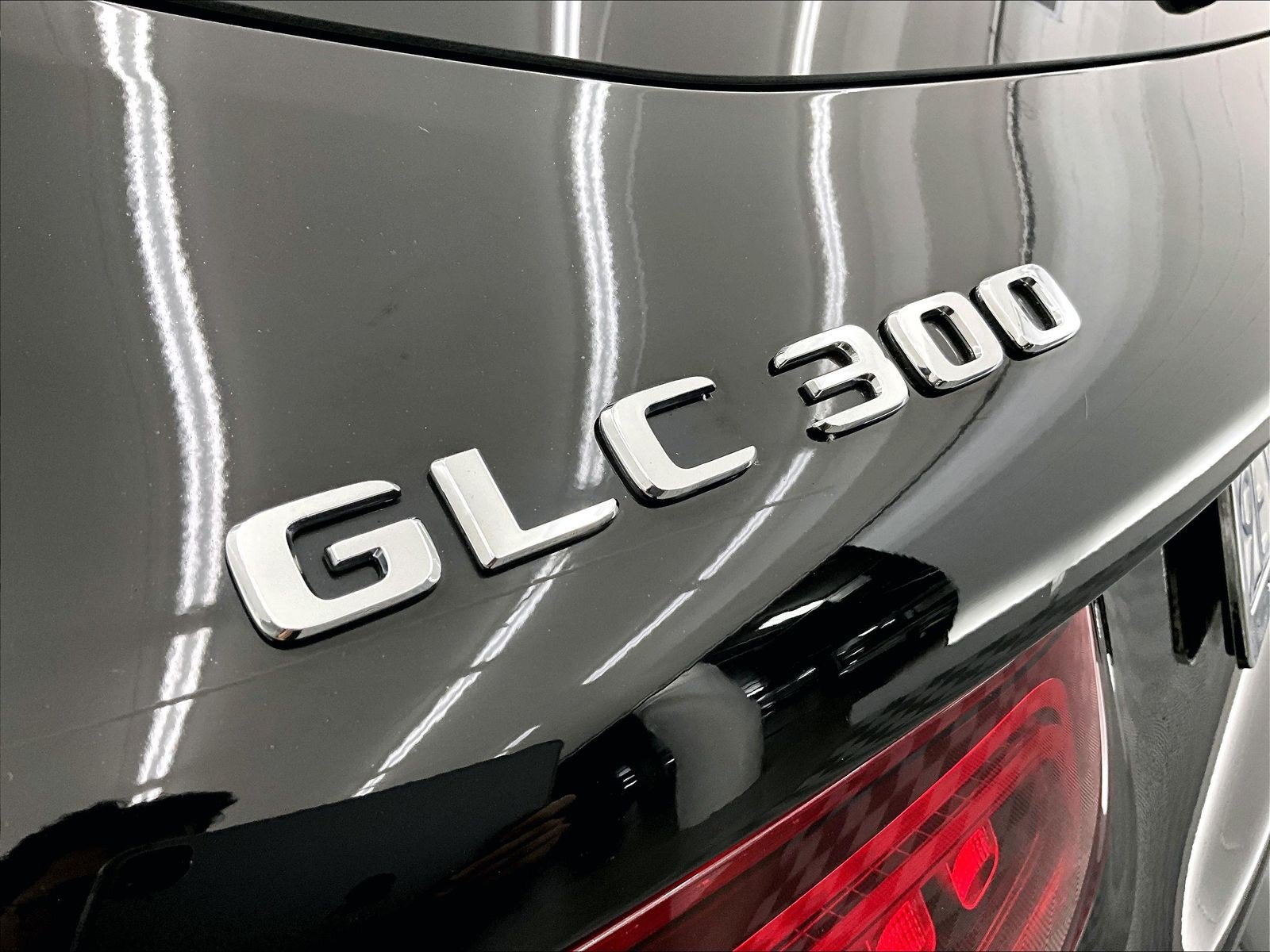 Certified 2022 Mercedes-Benz GLC 300 4MATIC image 32