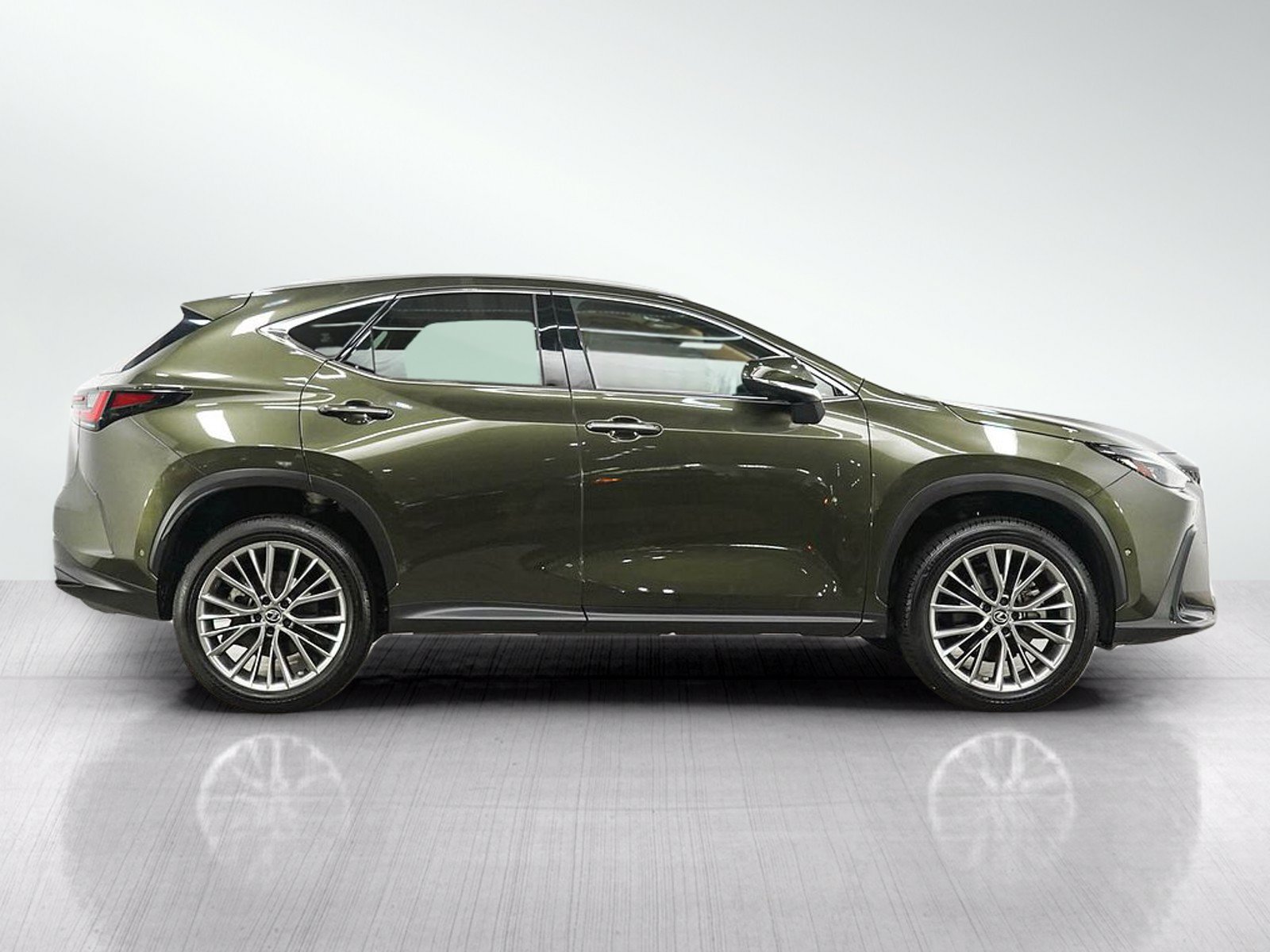 Used 2022 Lexus NX 350h AWD w/ Vision Package image 6