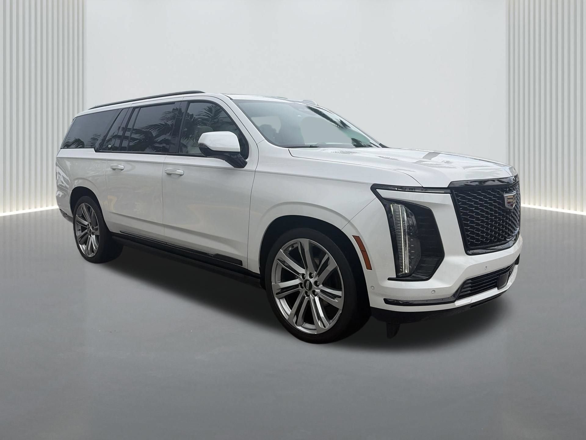 Used 2025 Cadillac Escalade ESV Sport Platinum AWD/4WD image 9