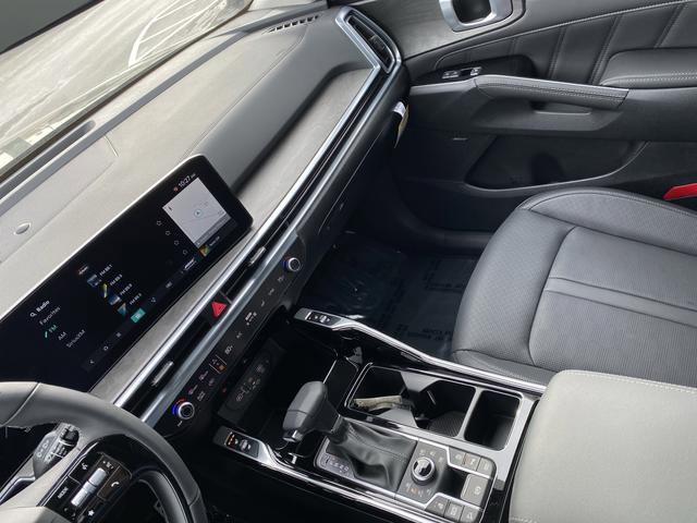 New 2026 Kia Sorento SX image 24