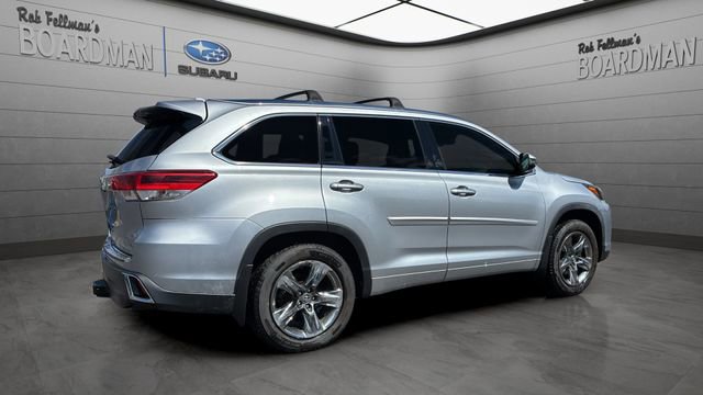 Used 2019 Toyota Highlander Limited Platinum AWD/4WD image 8