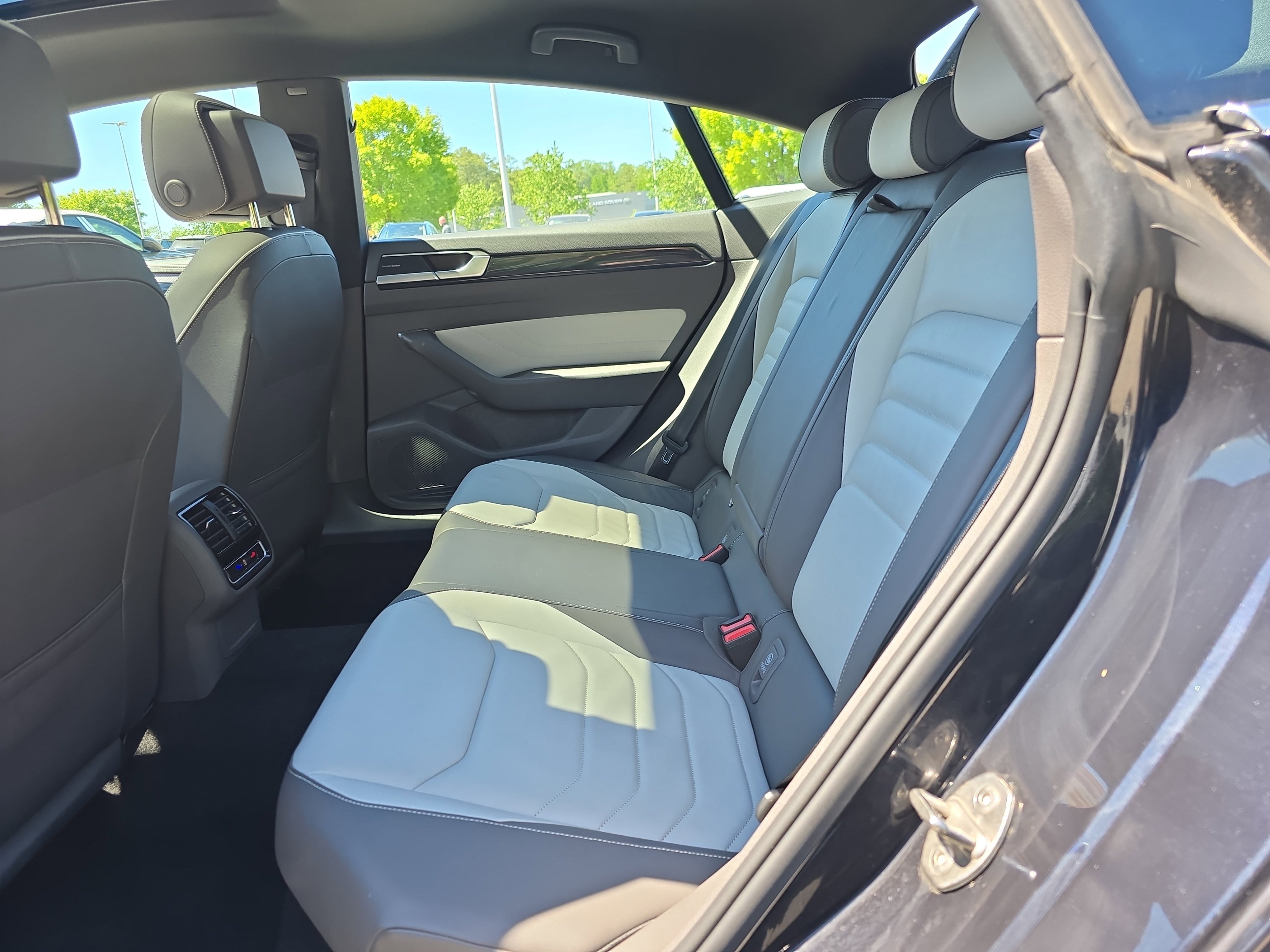 Used 2023 Volkswagen Arteon SEL Premium AWD/4WD image 14