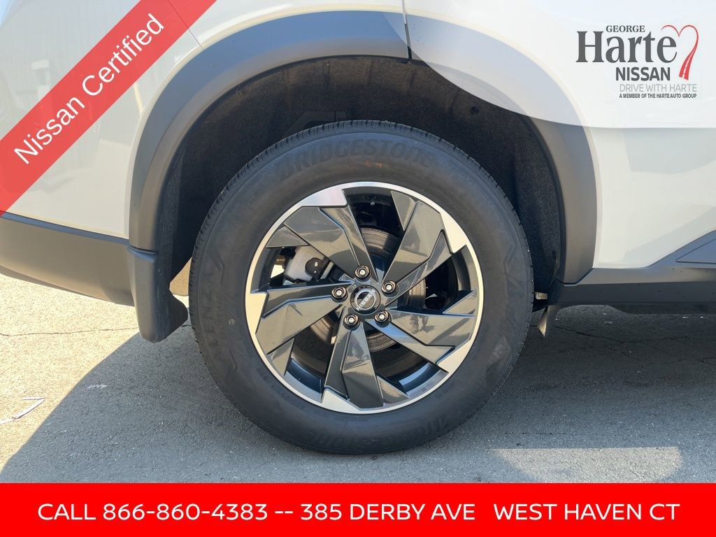 Certified 2025 Nissan Rogue SV image 16