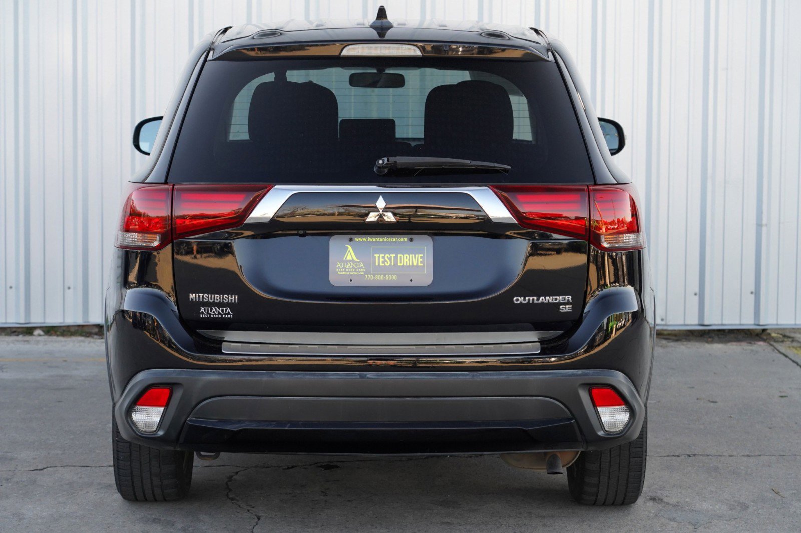 Used 2017 Mitsubishi Outlander SE image 45