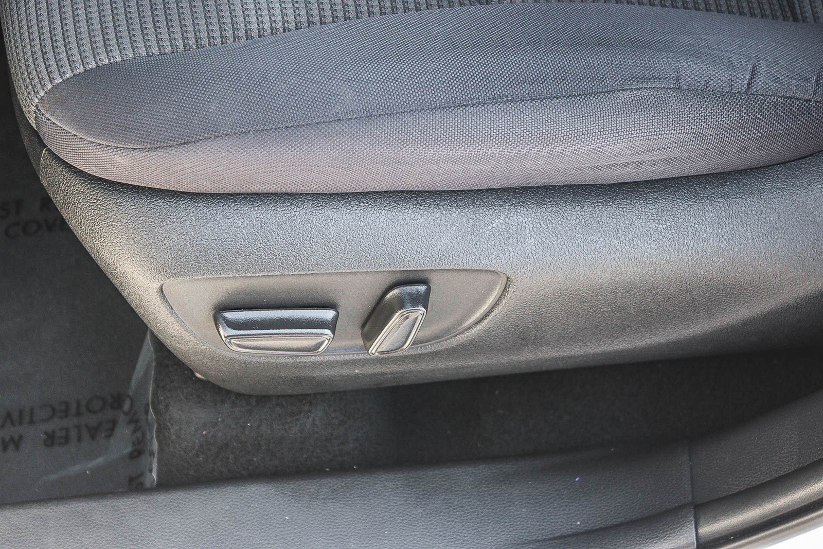 Used 2021 Toyota Highlander L FWD image 22