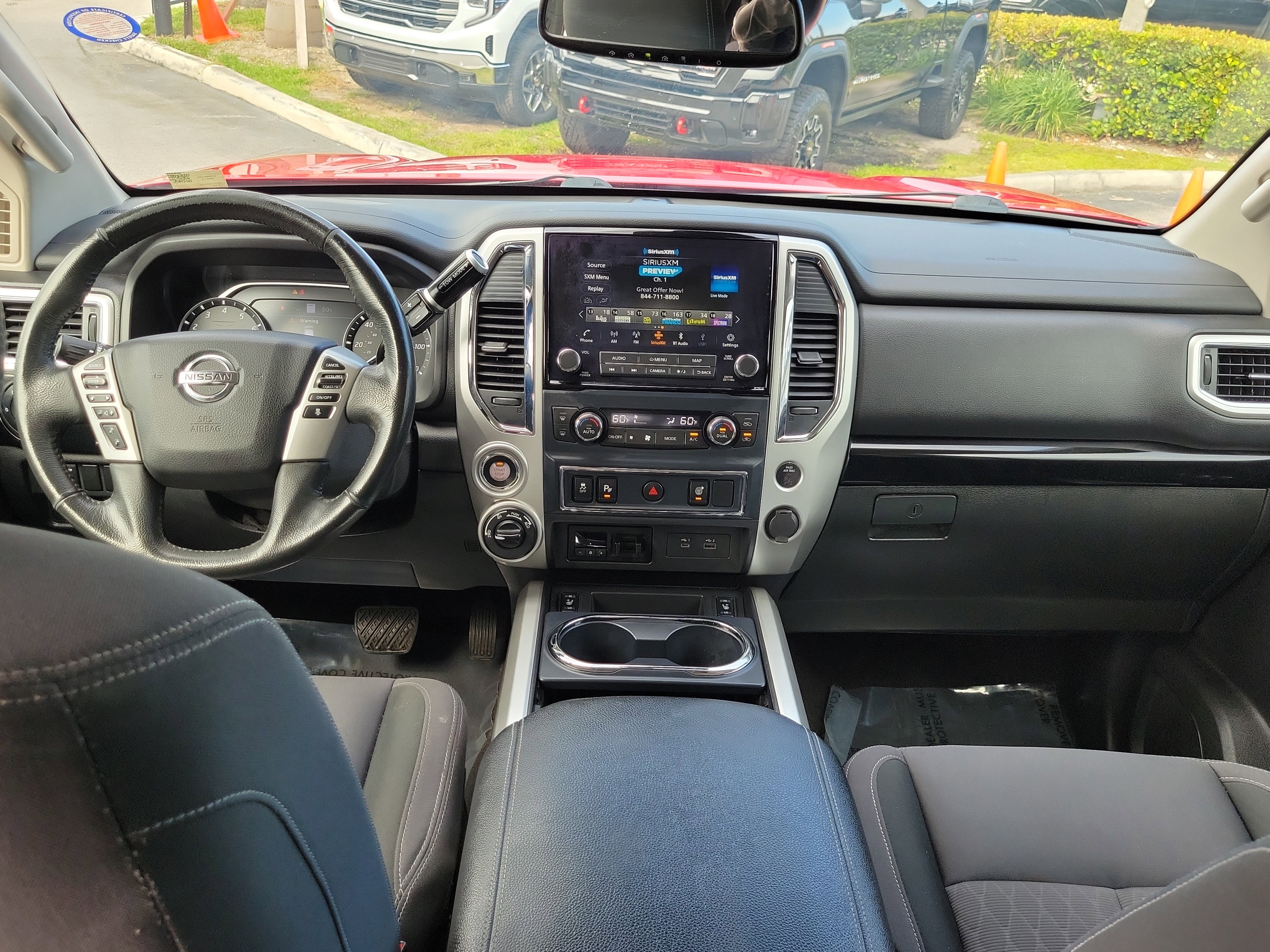 Used 2021 Nissan Titan SV w/ SV Convenience Package AWD/4WD image 16
