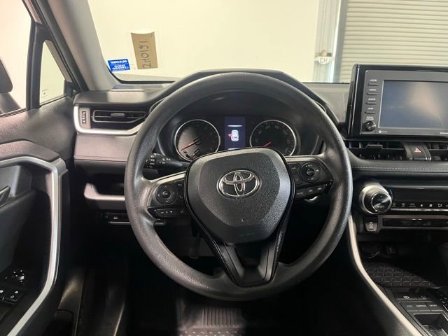 Used 2020 Toyota RAV4 XLE w/ Convenience Package image 21