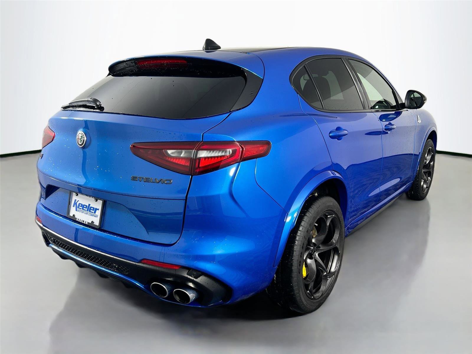 Used 2020 Alfa Romeo Stelvio Quadrifoglio w/ Nero Edizone Quadrifoglio AWD/4WD image 6