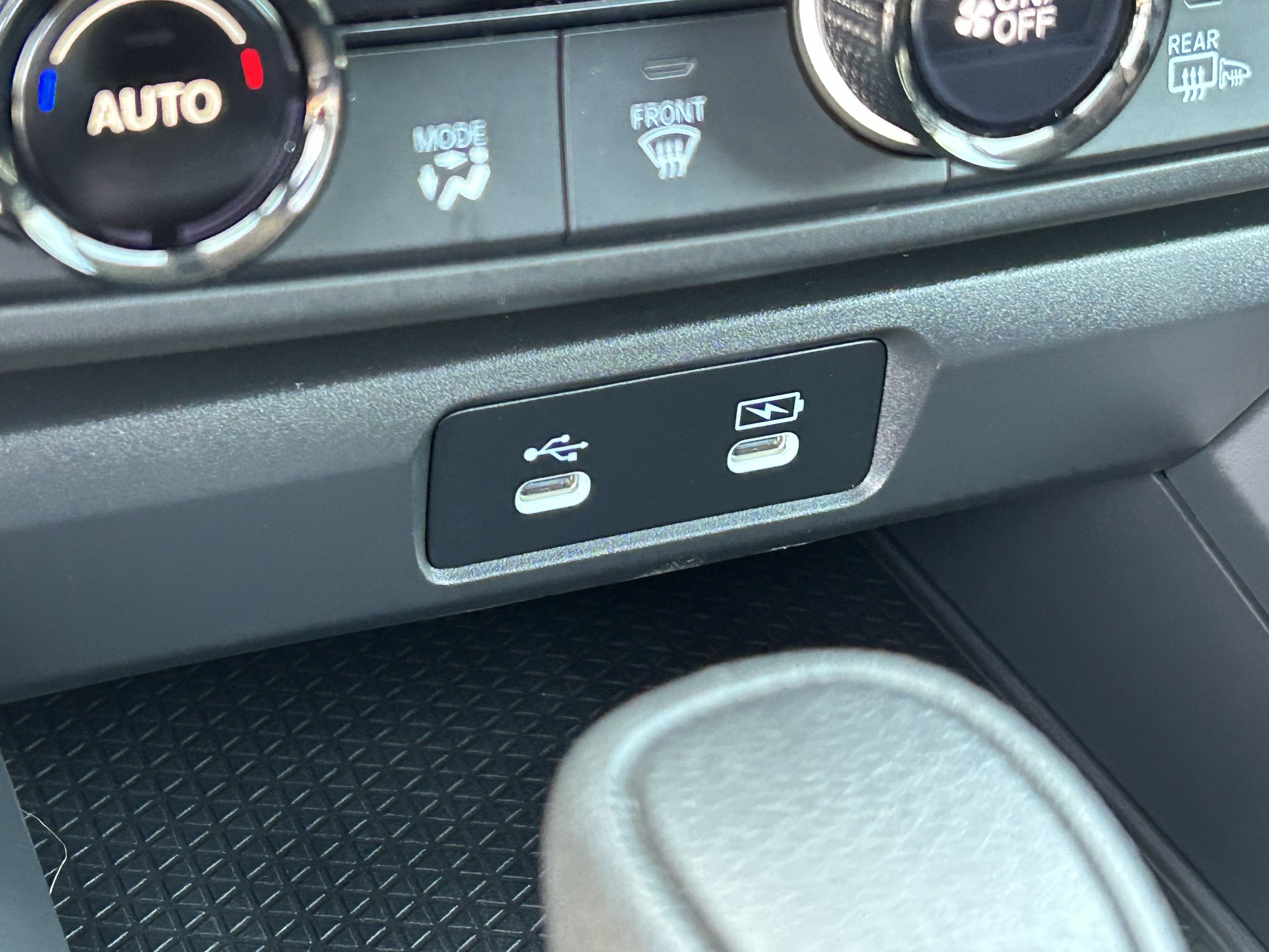 Certified 2025 Honda Accord SE image 21