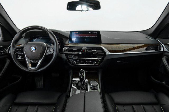 Used 2020 BMW 540i xDrive image 11