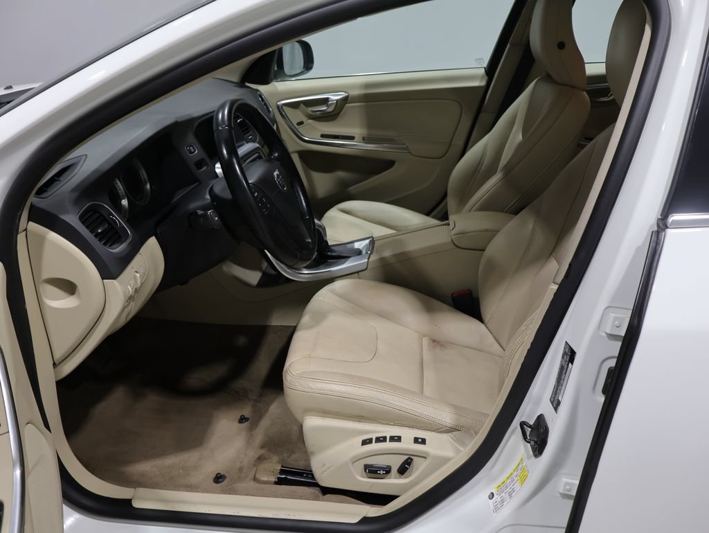 Used 2013 Volvo S60 T5 AWD/4WD image 9