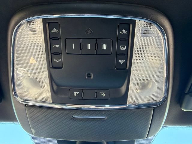 Used 2012 Chrysler 300 C Luxury Series w/ 19-Premium Speaker Group RWD image 39