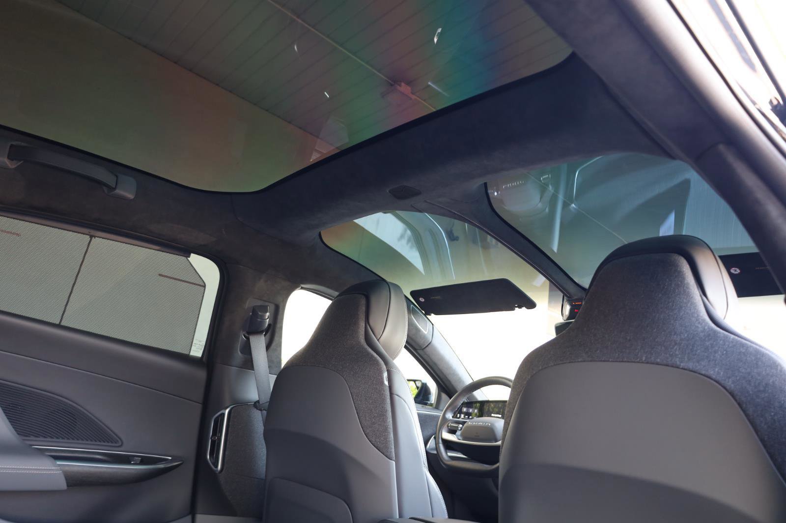 Used 2025 Lucid Air Touring AWD/4WD image 27