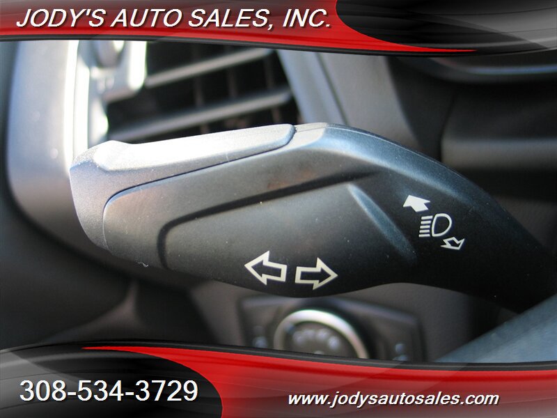 Used 2017 Ford C-MAX SE FWD image 11