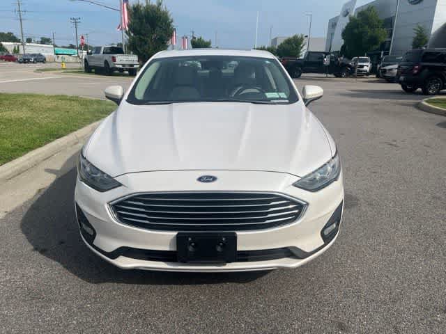 Used 2019 Ford Fusion SE w/ Equipment Group 151A FWD image 9