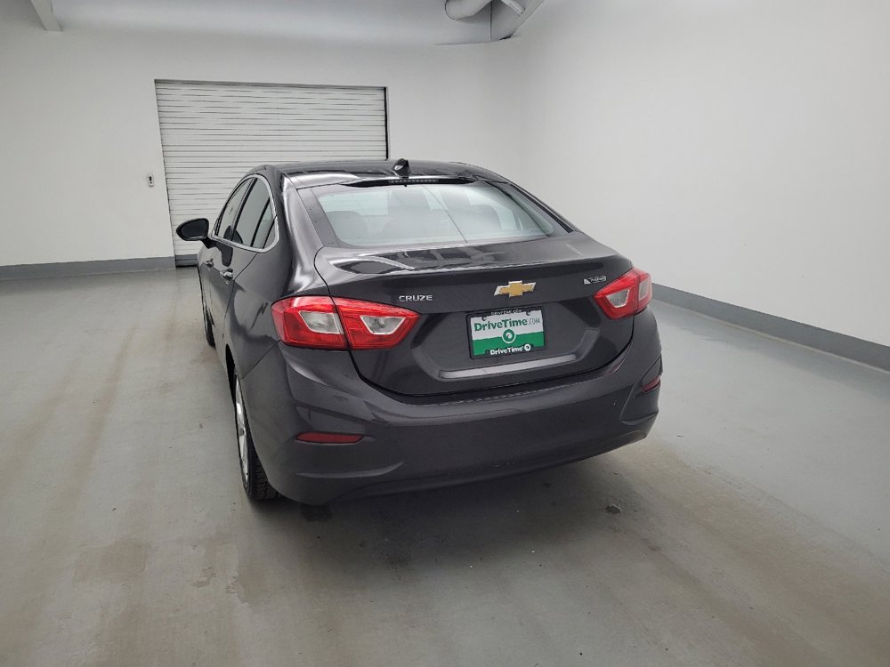Used 2017 Chevrolet Cruze Premier FWD image 6