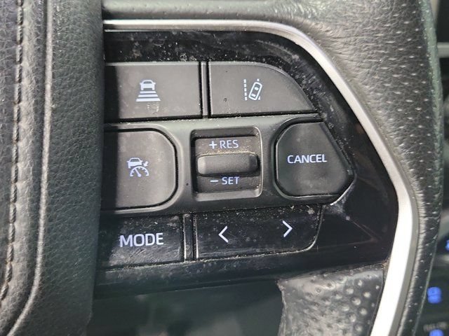 Used 2023 Toyota Tundra Platinum AWD/4WD image 28