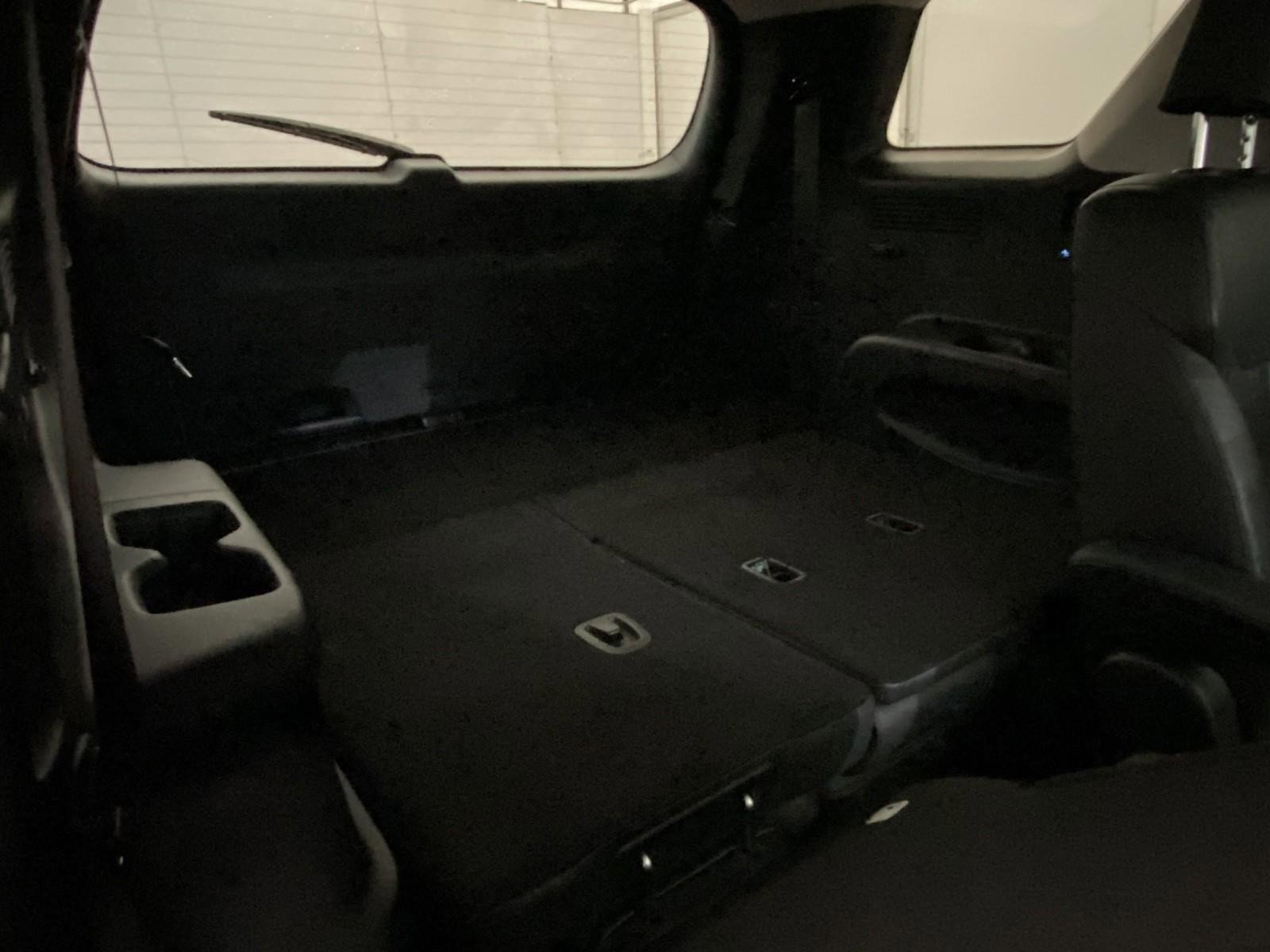 Used 2020 Hyundai Palisade SEL w/ Premium Package image 13