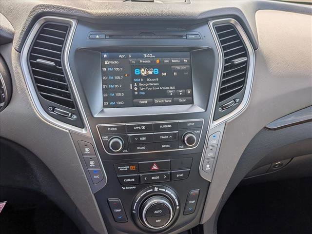Used 2017 Hyundai Santa Fe SE FWD image 13