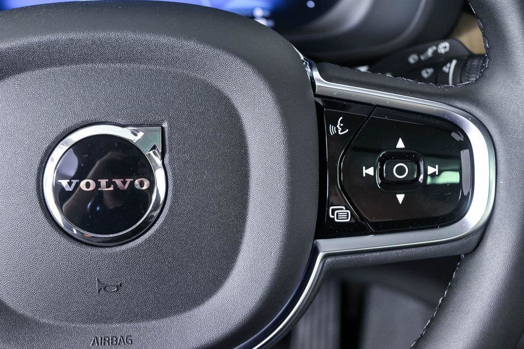 New 2026 Volvo XC60 T8 Plus w/ Protection Package Premier AWD/4WD image 10
