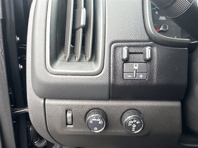 Certified 2022 Chevrolet Colorado ZR2 w/ ZR2 Midnight Special Edition AWD/4WD image 16