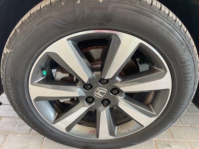 Used 2025 Honda Pilot Elite image 17