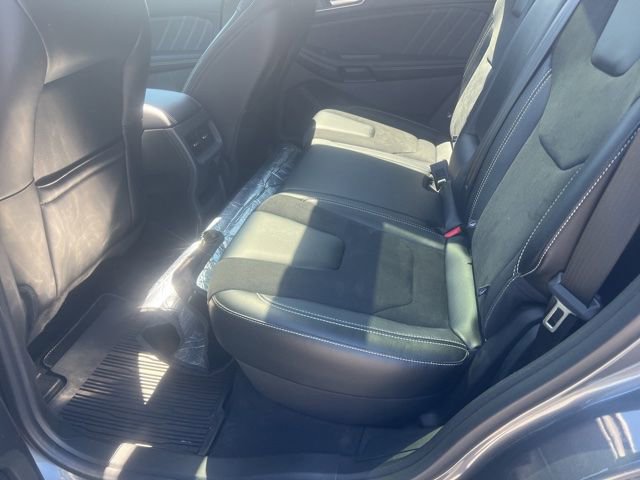 Used 2024 Ford Edge ST w/ Equipment Group 401A image 10