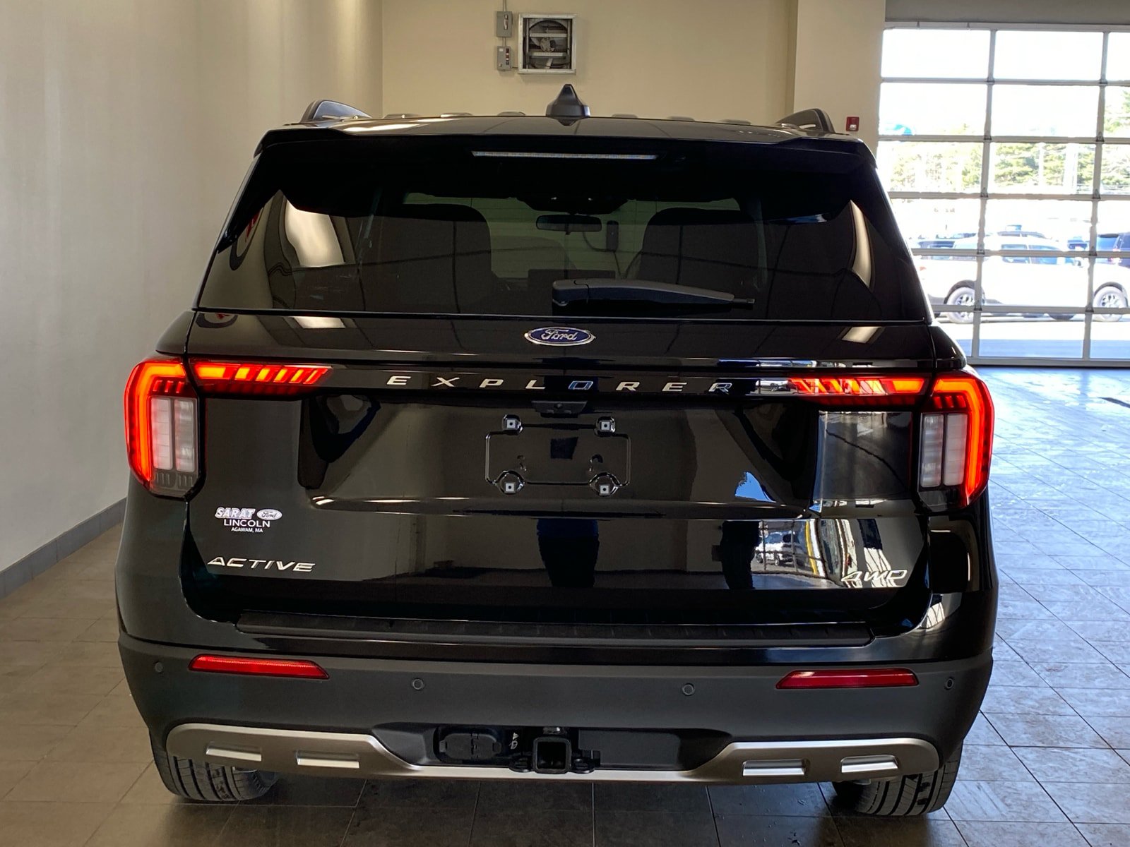 New 2026 Ford Explorer Active w/ Active Comfort Package AWD/4WD image 13