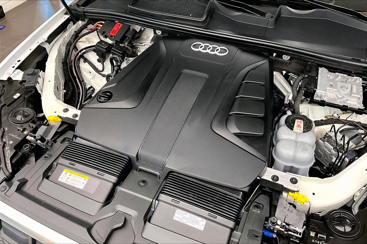 Certified 2023 Audi Q7 2.0T Premium w/ Convenience Package AWD/4WD image 31