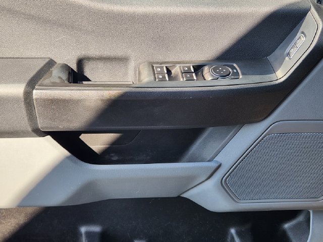 Used 2023 Ford F350 4x4 Crew Cab DRW Super Duty image 25