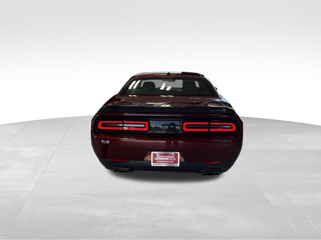 Used 2022 Dodge Challenger R/T Scat Pack RWD image 4