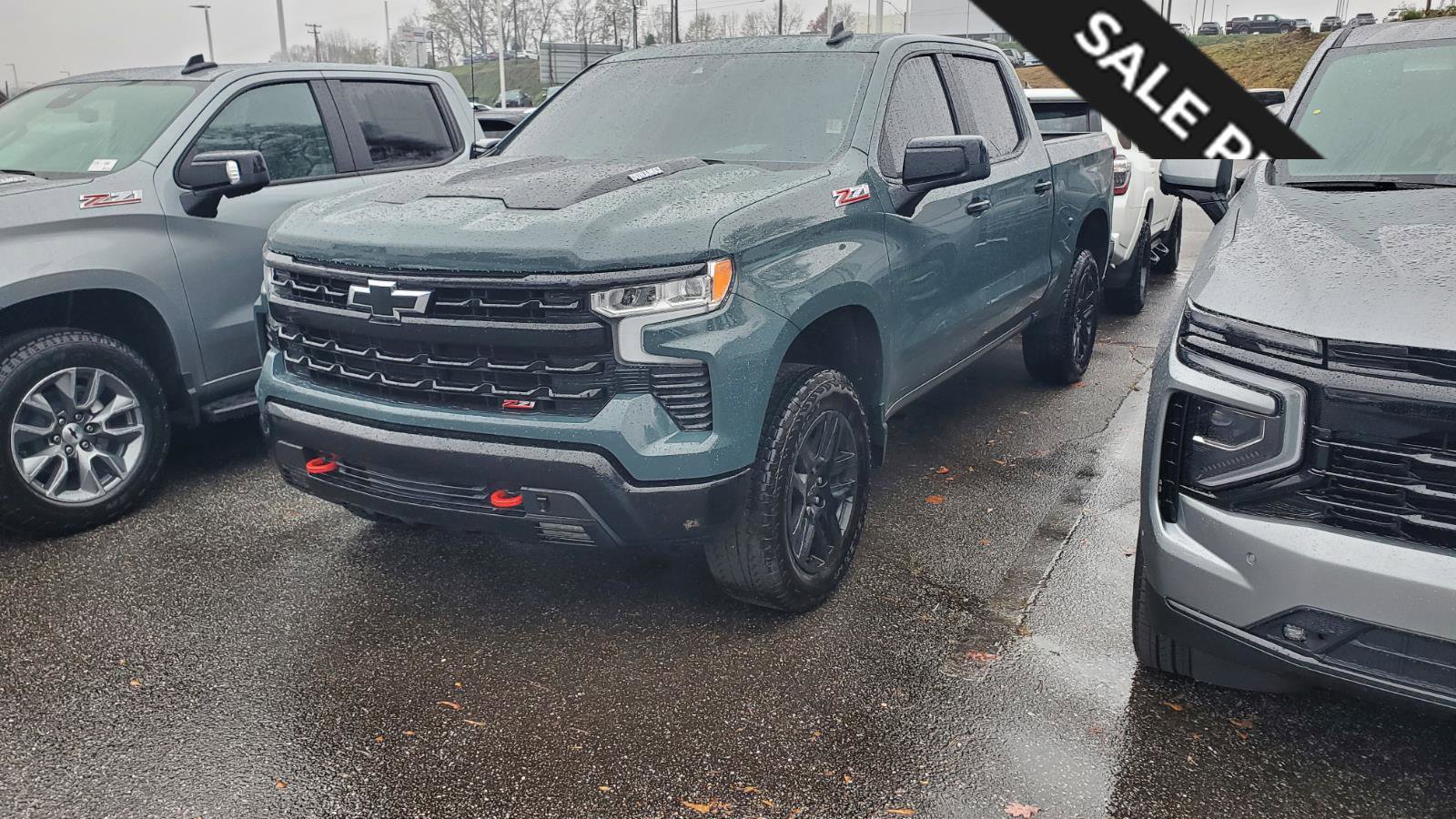 Used 2025 Chevrolet Silverado 1500 LT Trail Boss w/ Convenience Package II image 1