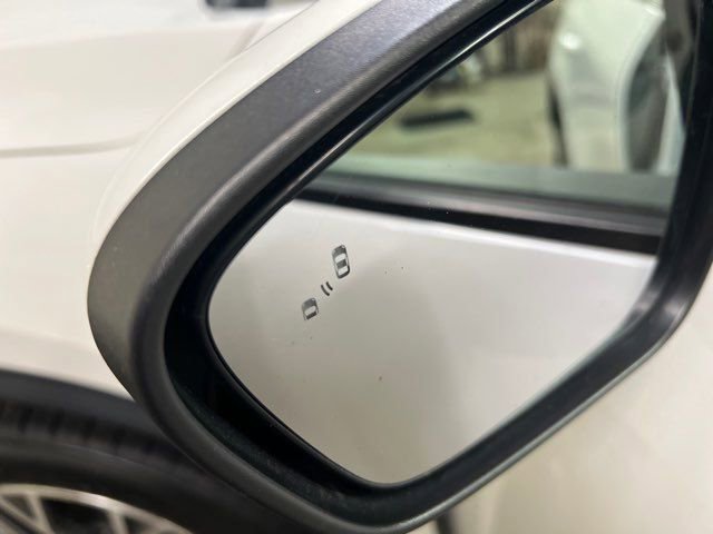 Used 2020 Ford Escape SEL image 14