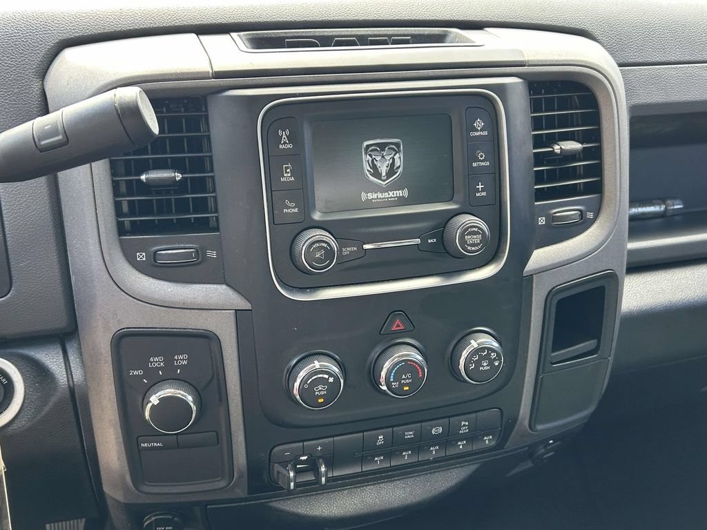 Used 2016 RAM 3500 Tradesman w/ Chrome Appearance Group AWD/4WD image 23